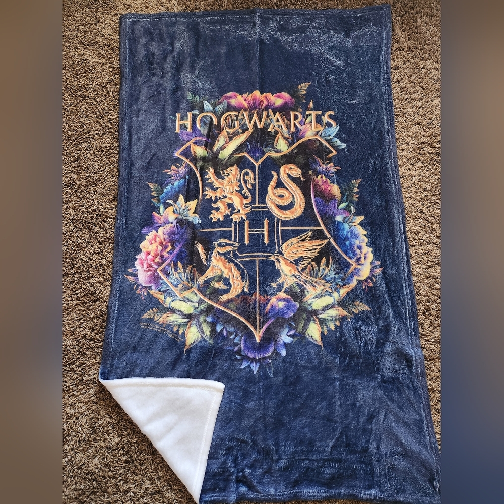 Harry Potter Hogwarts Throw Blanket